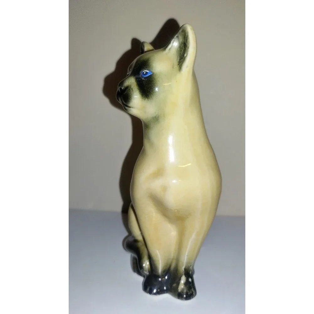 Vintage Siamese Cat Figurine – Ceramic – 6.5